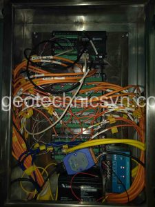 Tủ điện chứa hệ thống Datalogger và tập trung dây cáp tín hiệu