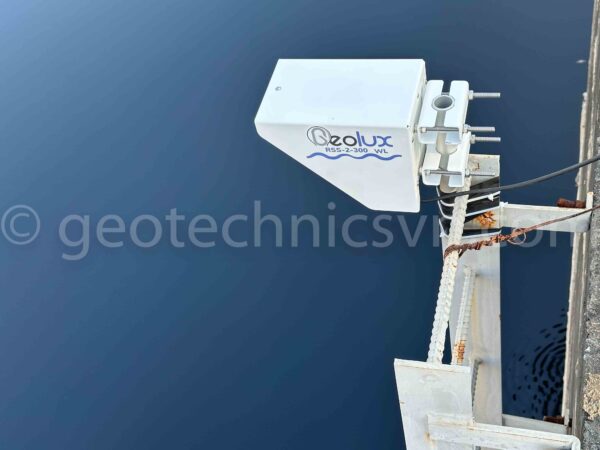 Lắp đặt bộ thiết bị đo vậ tốc mực nước lưu lượng Geolux RSS-2-300 WL