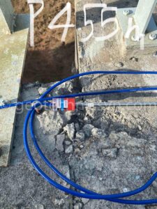 Lắp đặt thiết bị quan trắc biến dạng khe hở Crackmeter thuỷ điện Đại Bình