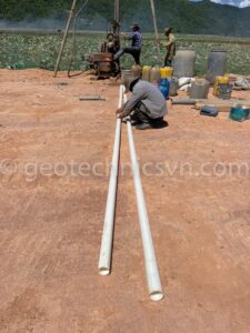 Lắp đặt thiết bị quan trắc chuyển vị ngang sâu Inclinometer