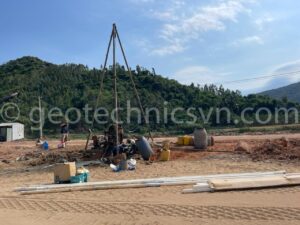 Lắp đặt thiết bị quan trắc chuyển vị ngang sâu Inclinometer
